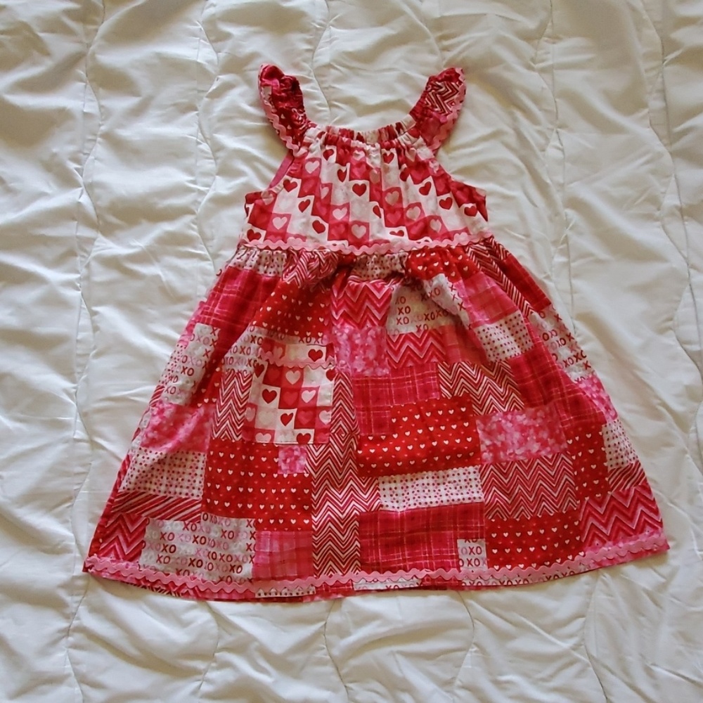 Girls dress. Handmade. Size 4/5